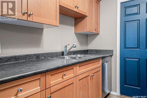 132 410 Stensrud Road, Saskatoon, SK - Indoor Photo Showing Kitchen With Double Sink