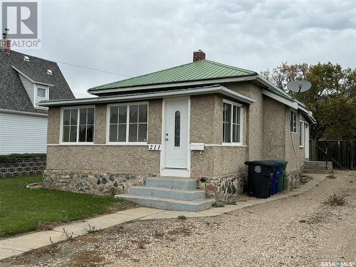 211 4Th Avenue E, Biggar, SK - Outdoor