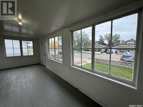 211 4Th Avenue E, Biggar, SK - Indoor Photo Showing Other Room