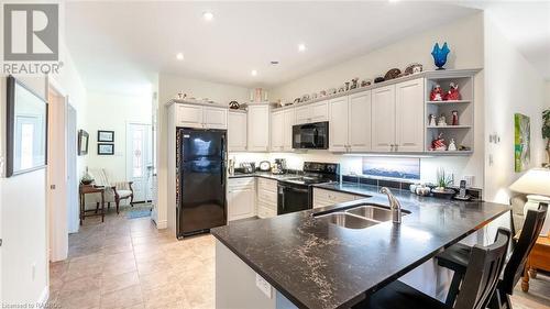 246 Grey Street S Unit# 19, Southampton, ON - Indoor Photo Showing Kitchen With Double Sink