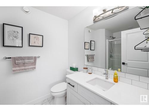 1568 Plum Ci Sw, Edmonton, AB - Indoor Photo Showing Bathroom