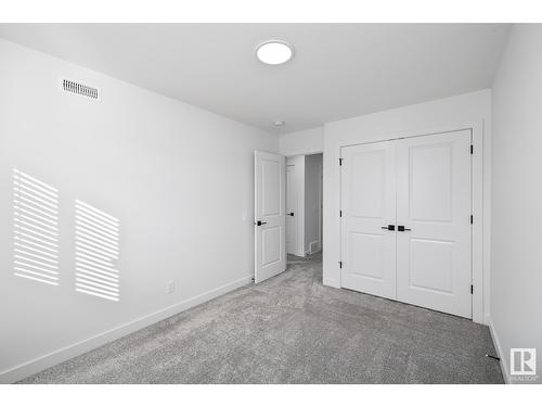 1568 Plum Ci Sw, Edmonton, AB - Indoor Photo Showing Other Room