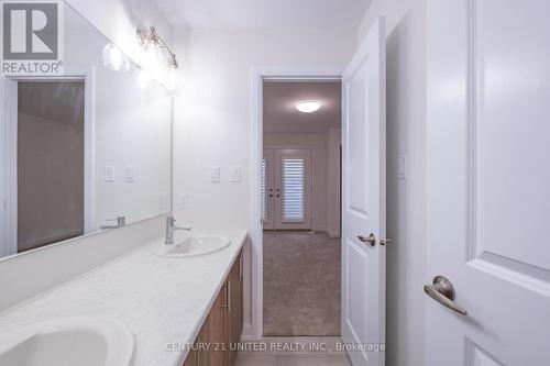 323 Mullighan Gardens, Peterborough (Northcrest), ON - Indoor Photo Showing Bathroom