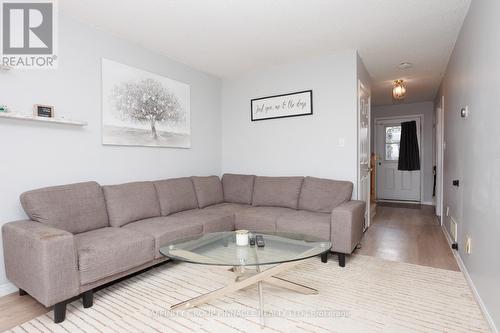 57 Cottingham Crescent, Kawartha Lakes (Lindsay), ON - Indoor Photo Showing Living Room