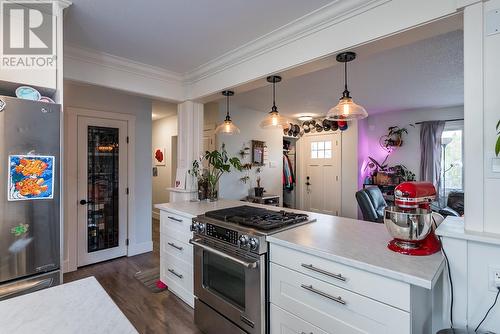 943 Vedder Crescent, Prince George, BC - Indoor Photo Showing Kitchen