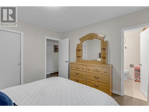 206 N Ogilvie Street, Prince George, BC - Indoor Photo Showing Bedroom