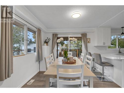 206 N Ogilvie Street, Prince George, BC - Indoor Photo Showing Dining Room