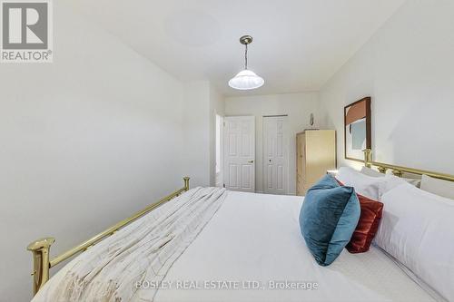 37 Avis Crescent, Toronto, ON - Indoor Photo Showing Bedroom