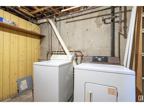 9843 64 Av Nw, Edmonton, AB - Indoor Photo Showing Laundry Room