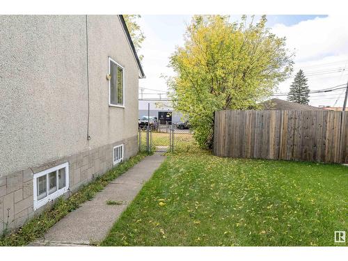 9843 64 Av Nw, Edmonton, AB - Outdoor