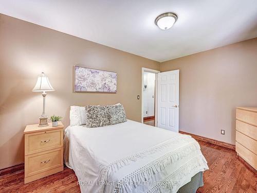 14902 Mount Pleasant Rd, Caledon, ON - Indoor Photo Showing Bedroom