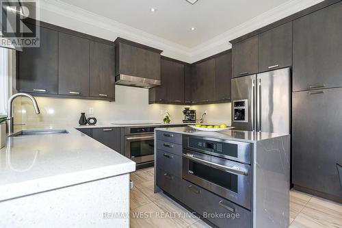 30 Garyscholl Road, Vaughan, ON - Indoor Photo Showing Kitchen With Upgraded Kitchen