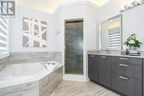 30 Garyscholl Road, Vaughan, ON - Indoor Photo Showing Bathroom