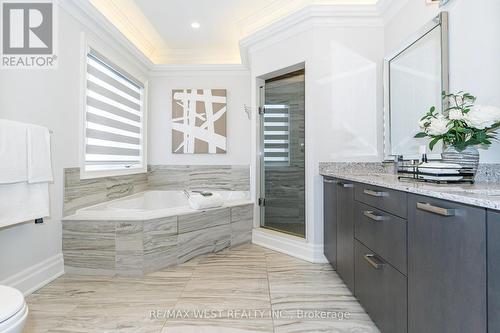 30 Garyscholl Road, Vaughan, ON - Indoor Photo Showing Bathroom