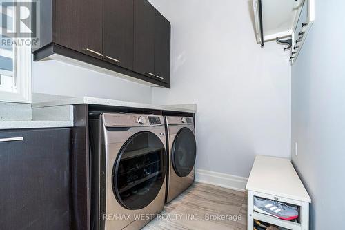 30 Garyscholl Road, Vaughan, ON - Indoor Photo Showing Laundry Room