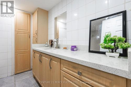 161 Sophia Road, Markham, ON - Indoor Photo Showing Bathroom