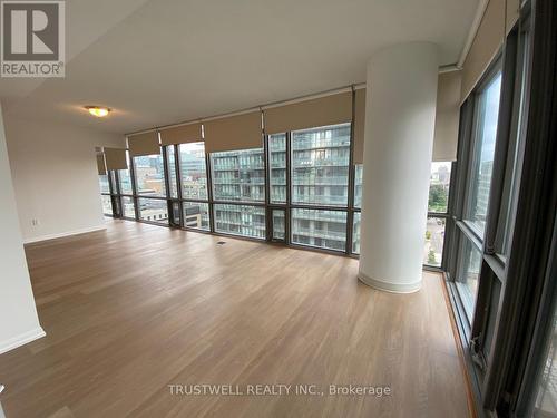 1503 - 37 Grosvenor Street, Toronto, ON - Indoor