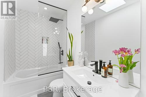 116 Walpole Avenue, Toronto, ON - Indoor Photo Showing Bathroom