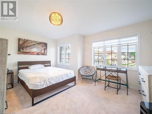 7892 Odell Crescent, Niagara Falls, ON - Indoor Photo Showing Bedroom