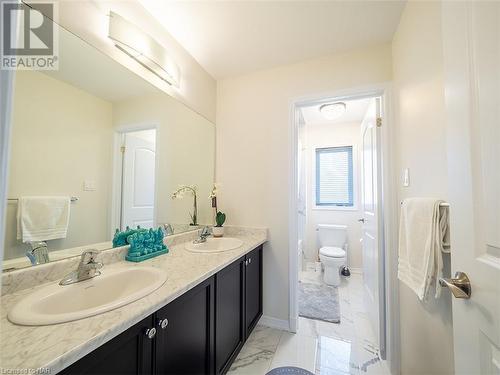 7892 Odell Crescent, Niagara Falls, ON - Indoor Photo Showing Bathroom