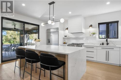 346 Snyders Road East, Baden, ON - Indoor Photo Showing Kitchen With Upgraded Kitchen