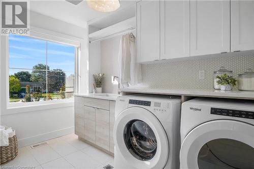 346 Snyders Road East, Baden, ON - Indoor Photo Showing Laundry Room