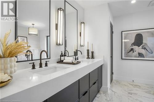 346 Snyders Road East, Baden, ON - Indoor Photo Showing Bathroom