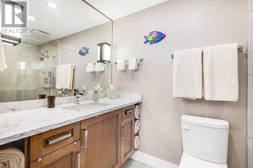 1088 Sunset Drive Unit# 633, Kelowna, BC - Indoor Photo Showing Bathroom