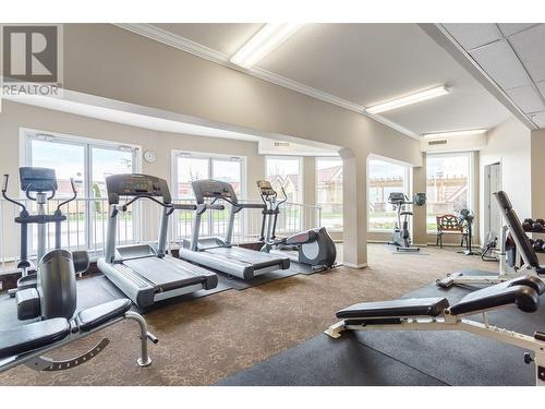 1088 Sunset Drive Unit# 633, Kelowna, BC - Indoor Photo Showing Gym Room