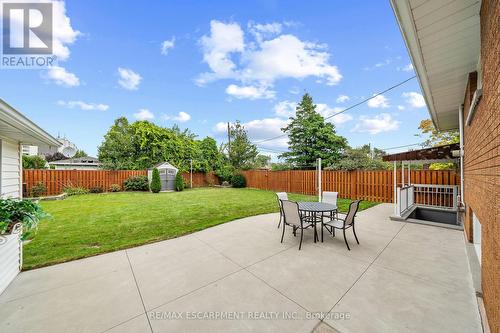 16 Lawrence Avenue, Hamilton, ON - Outdoor