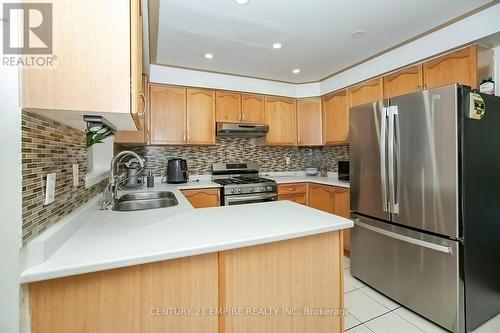 4 Lake Louise Drive, Brampton, ON - Indoor Photo Showing Kitchen With Stainless Steel Kitchen With Double Sink