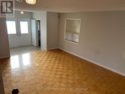 4010 Coachman Circle, Mississauga, ON - Indoor Photo Showing Other Room