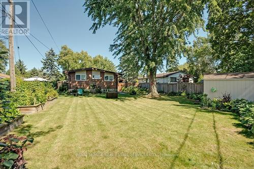 380 Duncombe Drive, Burlington, ON - Outdoor With Backyard