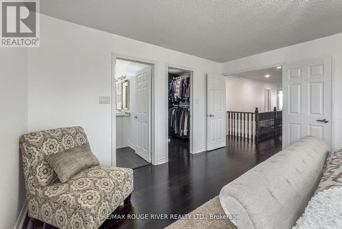 18 Harkness Drive, Whitby, ON - Indoor Photo Showing Living Room