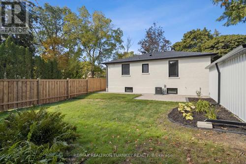 31 Kennedy Street W, Aurora, ON - Outdoor