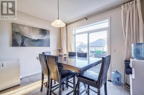 7 Goldeneye Drive, East Gwillimbury, ON - Indoor Photo Showing Dining Room