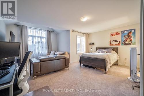 7 Goldeneye Drive, East Gwillimbury, ON - Indoor Photo Showing Bedroom