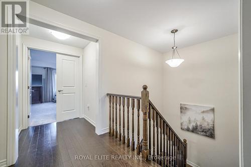 7 Goldeneye Drive, East Gwillimbury, ON - Indoor Photo Showing Other Room