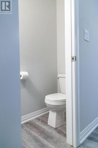 35 Laguna Village Crescent, Hamilton, ON - Indoor Photo Showing Bathroom