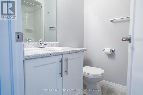 35 Laguna Village Crescent, Hamilton, ON - Indoor Photo Showing Bathroom