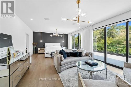 795 Melfa Crescent, Ottawa, ON - Indoor Photo Showing Living Room