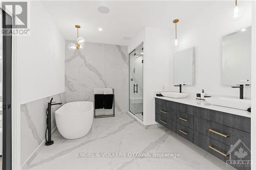 795 Melfa Crescent, Ottawa, ON - Indoor Photo Showing Bathroom