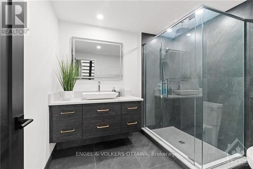 795 Melfa Crescent, Ottawa, ON - Indoor Photo Showing Bathroom