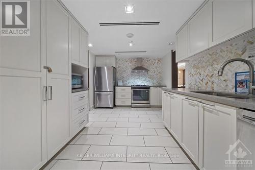 304 - 411 Mackay Street, Ottawa, ON - Indoor Photo Showing Kitchen With Upgraded Kitchen