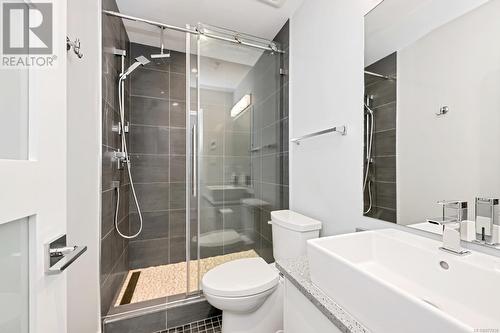 luxurious bathroom - 411 1411 Cook St, Victoria, BC 