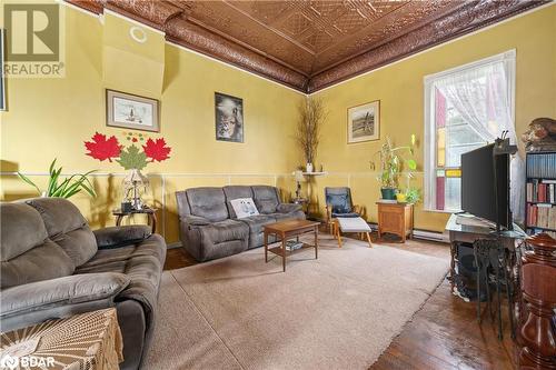 1868 County Road 14, Ameliasburg, ON - Indoor Photo Showing Living Room