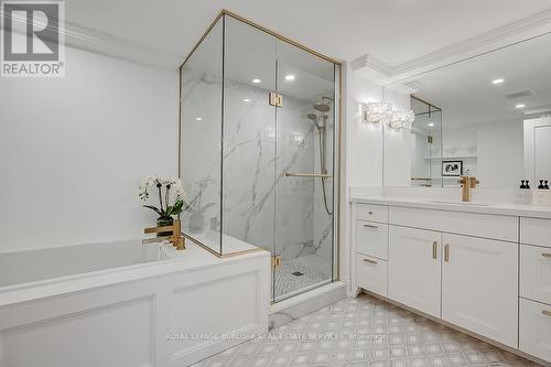 604 - 2190 Lakeshore Road, Burlington, ON - Indoor Photo Showing Bathroom