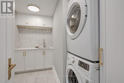 604 - 2190 Lakeshore Road, Burlington, ON - Indoor Photo Showing Laundry Room