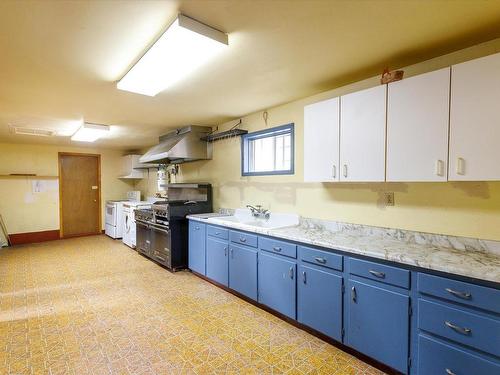 Maple grove - 3900  - 4000 Ch. Des Trois-Lacs, Shawinigan, QC - Indoor Photo Showing Kitchen