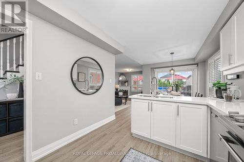 1686 Radcliffe Drive, Oshawa (Samac), ON - Indoor Photo Showing Kitchen